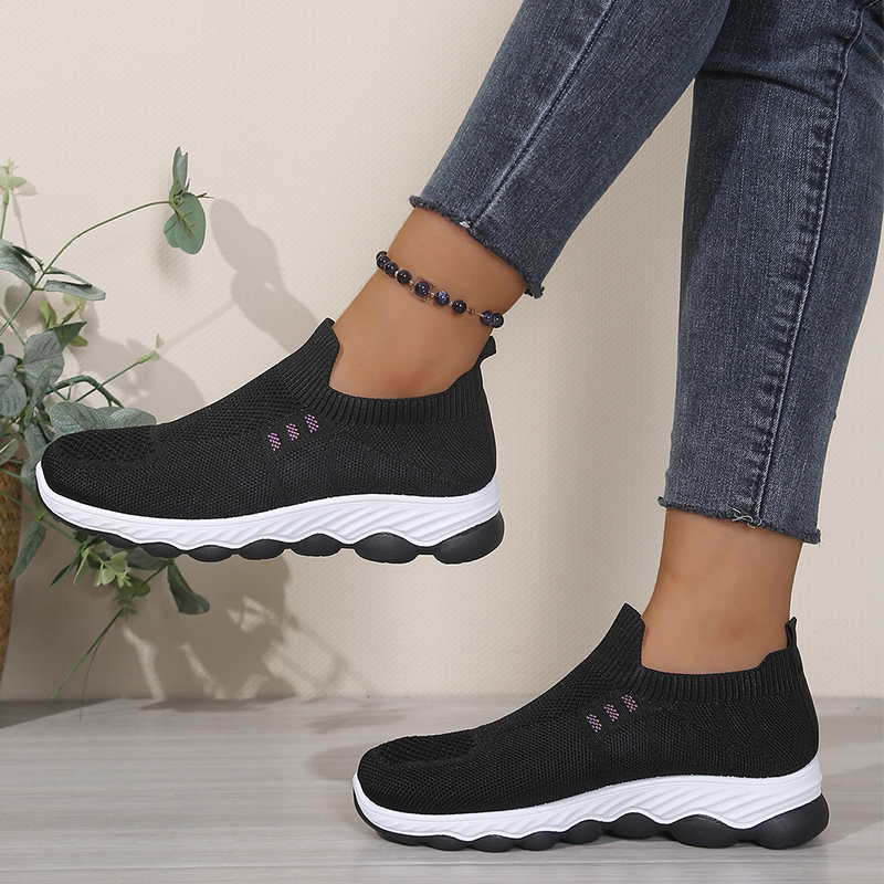 Women's Mesh Comfort Slip-On Shoes – Breathable, Lightweight & Non-Slip